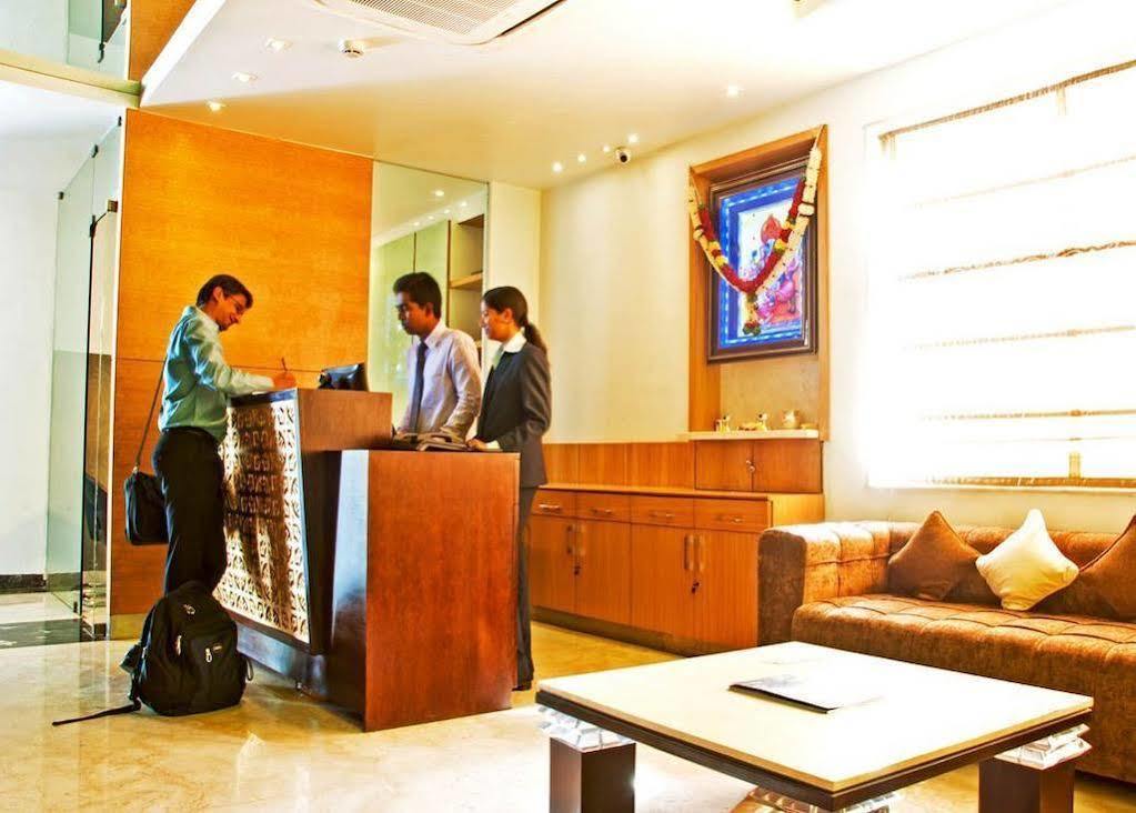 Green Leaves Hotel Hyderabad Luaran gambar